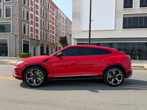 Lamborghini Urus 2020 ក្រដាស់ពន្ធ