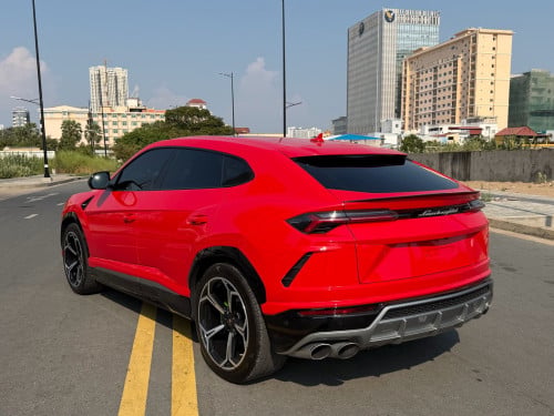 Lamborghini Urus 2020 ក្រដាស់ពន្ធ