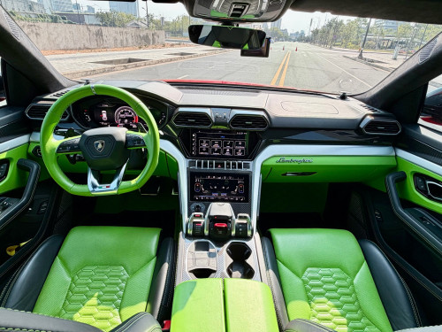 Lamborghini Urus 2020 ក្រដាស់ពន្ធ