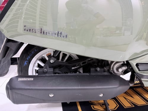 Lambretta X300តម្លៃចចារ