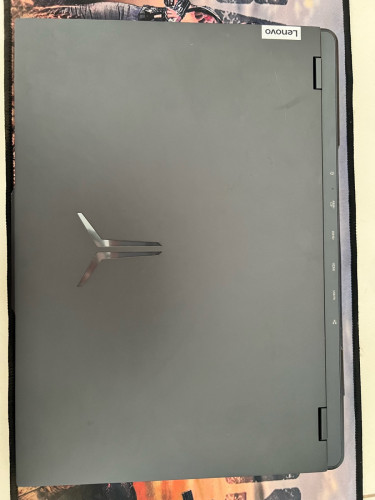 Lenovo y9000