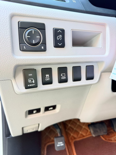 Lexus HS250h Full Premium 2010 ថ្នាំ​សុីន​មួយ​ជុំ​ ម្ចាស់​ដើម​ទី​1