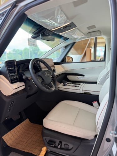 Lexus LM350h 7 seater
