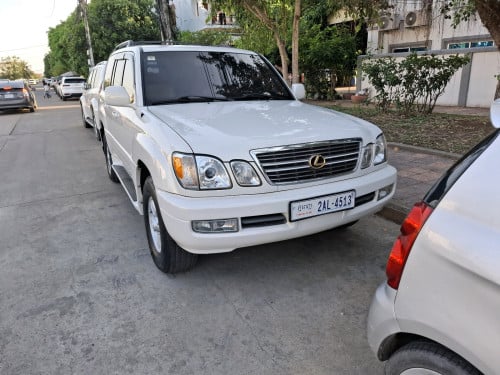 LEXUS LX470 2001 ឡាននៅសំនុំសុីន