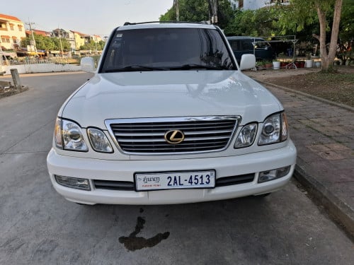 LEXUS LX470 2001 ឡាននៅសំនុំសុីន