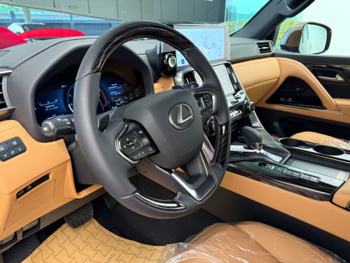 Lexus LX700h Urban 2026
