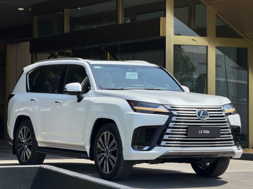 Lexus LX700h Urban 2026
