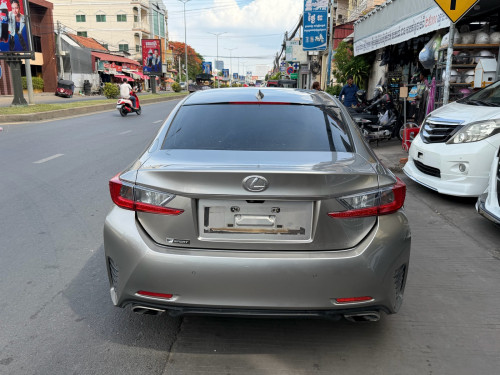 Lexus RC200T F-sport 2016 ( ម្ចាស់ប្រើ4 ខែ រើសលេខថ្មីបាន)