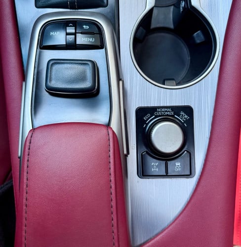 Lexus RX350 017 Fsport ប៉ុងមួយក្នុងឆេរី🍒 ថ្នាំសុីនមួយជុំ Autocheck 94 ✅