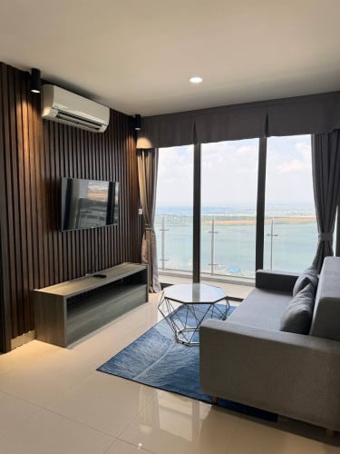 Luxury 2 Bedroom at The Peak for Rent
