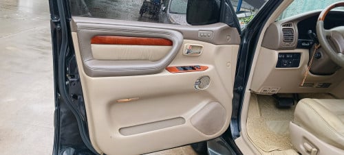 LX  470
