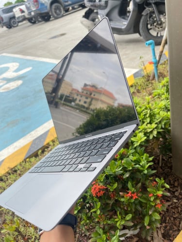 MacBook Air M1