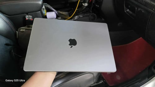Macbook Pro 16inch HDR CHIP  M1 Pro | 512GB | 16GB Ram 99%