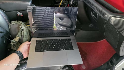 Macbook Pro 16inch HDR CHIP  M1 Pro | 512GB | 16GB Ram 99%