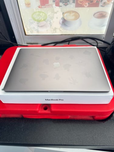 Macbook Pro 2019 16" Core i9 8core