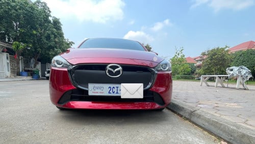 Mazda-2 2026 ប្រេីបាន3000គីឡូថ្មីខ្លាំងទេីបកាត់បាន