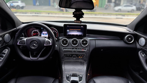 Mercedes Benz C300 2015 AMG Line