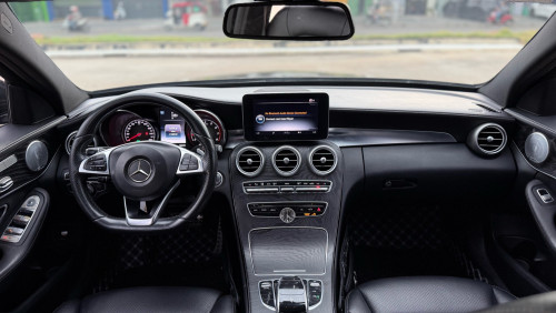 Mercedes Benz C300 2015 AMG Line