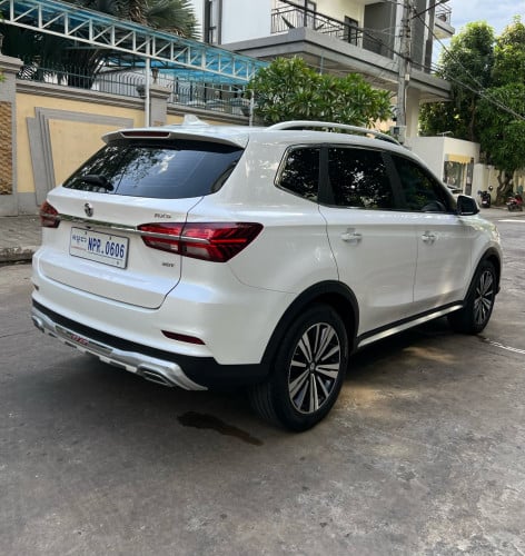 MG RX5 ឆ្នាំ 2021 ទឹកថ្នាំហ្សុីន100% (30000km) មហាថ្មី