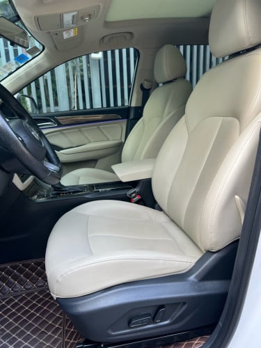 MG RX5 ឆ្នាំ 2021 ទឹកថ្នាំហ្សុីន100% (30000km) មហាថ្មី