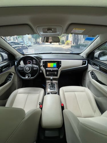 MG RX5 ឆ្នាំ 2021 ទឹកថ្នាំហ្សុីន100% (30000km) មហាថ្មី