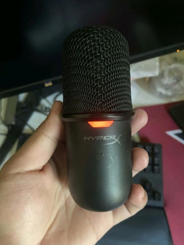 Microphone Hyperx solocast no stand 20$