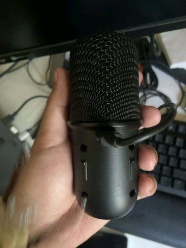Microphone Hyperx solocast no stand 20$