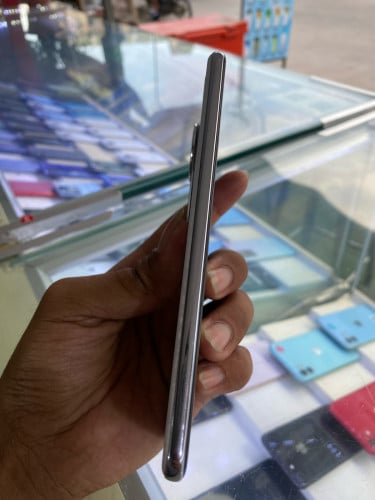 Nova 12 pro Rem 12/256G សាណុំហ្សុីនលក់130$(ទីតាំងភ្នំពេញជិតវេងស្រេង)Telegram 069502527