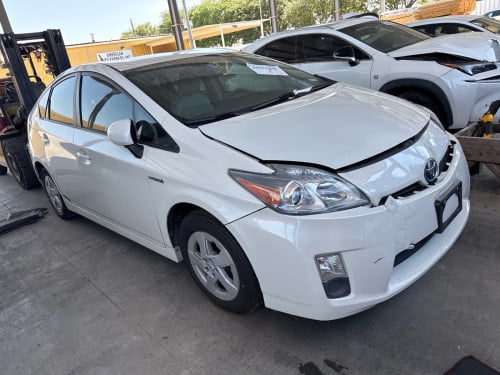Prius 2010 Options 3 មេឡាន10 miសុីនតំលៃសាង16800$ Tel085332265