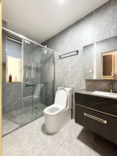 Rose Garden Condo Brand New Modern Decoration for Rent :