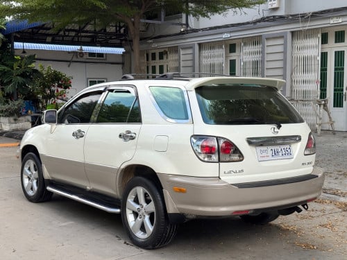 Rx 300 2000 P2