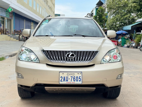 RX . 330 ឆ្នាំ 04 -ប៉ុង.1 ឡានថ្មី