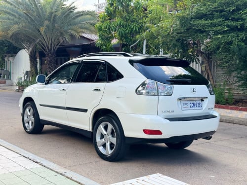 RX . 330 ឆ្នាំ . 2005 -ប៉ុង .1 ហ្វូល  ពេញ
