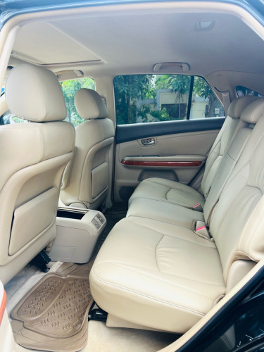 RX330 P2 ធានាឡានស្អាតមិនបុកប៉ះ លក់ប្រញ៉ាបលុយ