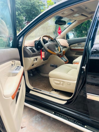 RX330 P2 ធានាឡានស្អាតមិនបុកប៉ះ លក់ប្រញ៉ាបលុយ