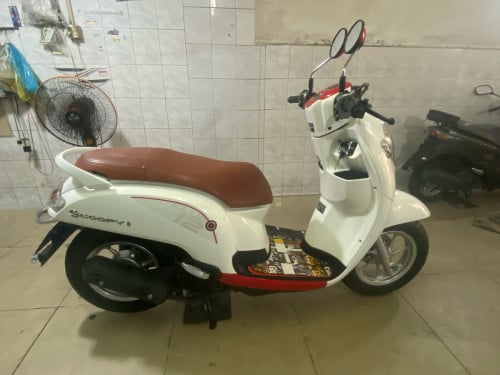 SCOOPY-I 2020 ម៉ូតូនៅស្អាត90%ធានាម៉ាសុីន ខ្ចៅខ្ងង់ សុំណុំសុីន