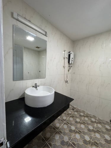 Spacious one bedroom