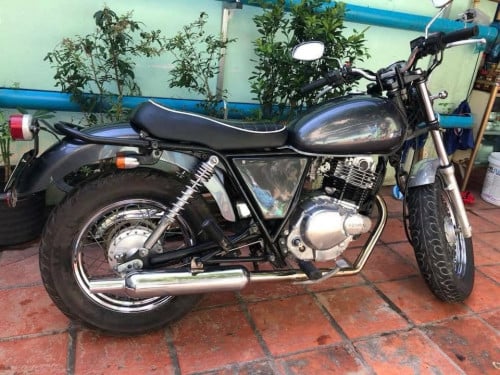 Suzuki ST250