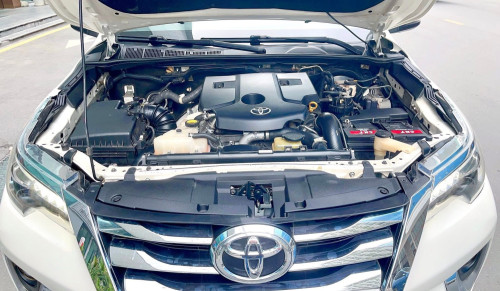 Toyota Fortuner 020 Full option