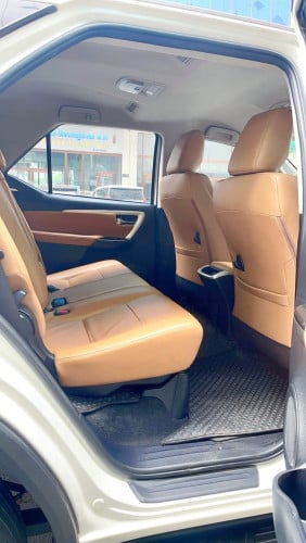 Toyota Fortuner 020 Full option