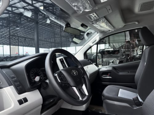 Toyota Hiace 2026