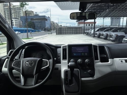 Toyota Hiace 2026