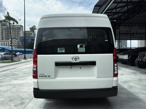 Toyota Hiace 2026