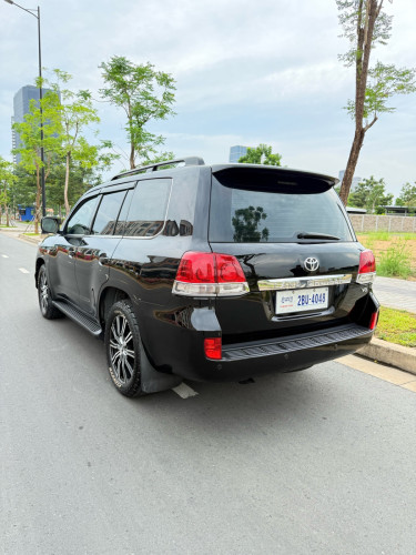 TOYOTA Land Cruiser VX V8 ម៉ាស៊ូត,Year:2010 ម្ចាស់ដើម