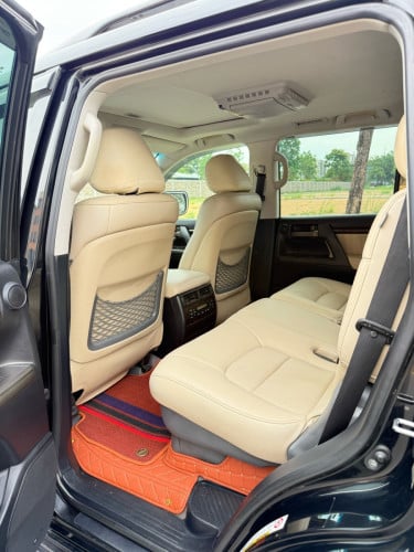 TOYOTA Land Cruiser VX V8 ម៉ាស៊ូត,Year:2010 ម្ចាស់ដើម