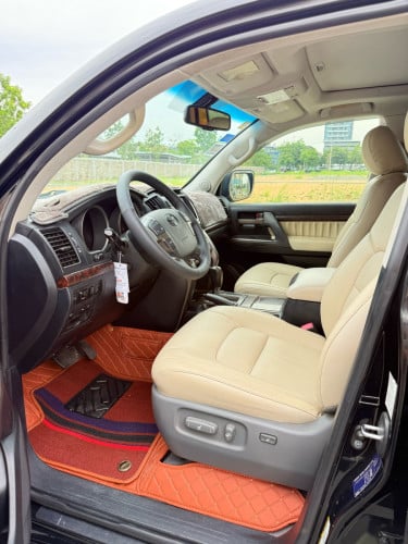TOYOTA Land Cruiser VX V8 ម៉ាស៊ូត,Year:2010 ម្ចាស់ដើម