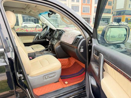 TOYOTA Land Cruiser VX V8 ម៉ាស៊ូត,Year:2010 ម្ចាស់ដើម