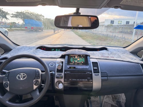Toyota prius 2006Fulloption តំលៃ10800ចចារ