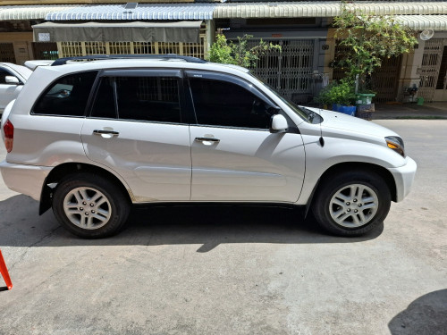 TOYOTA RAV4L 2001ប៉ុង1បើកដំបូល