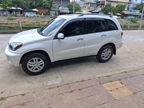TOYOTA RAV4L 2001ប៉ុង1បើកដំបូល